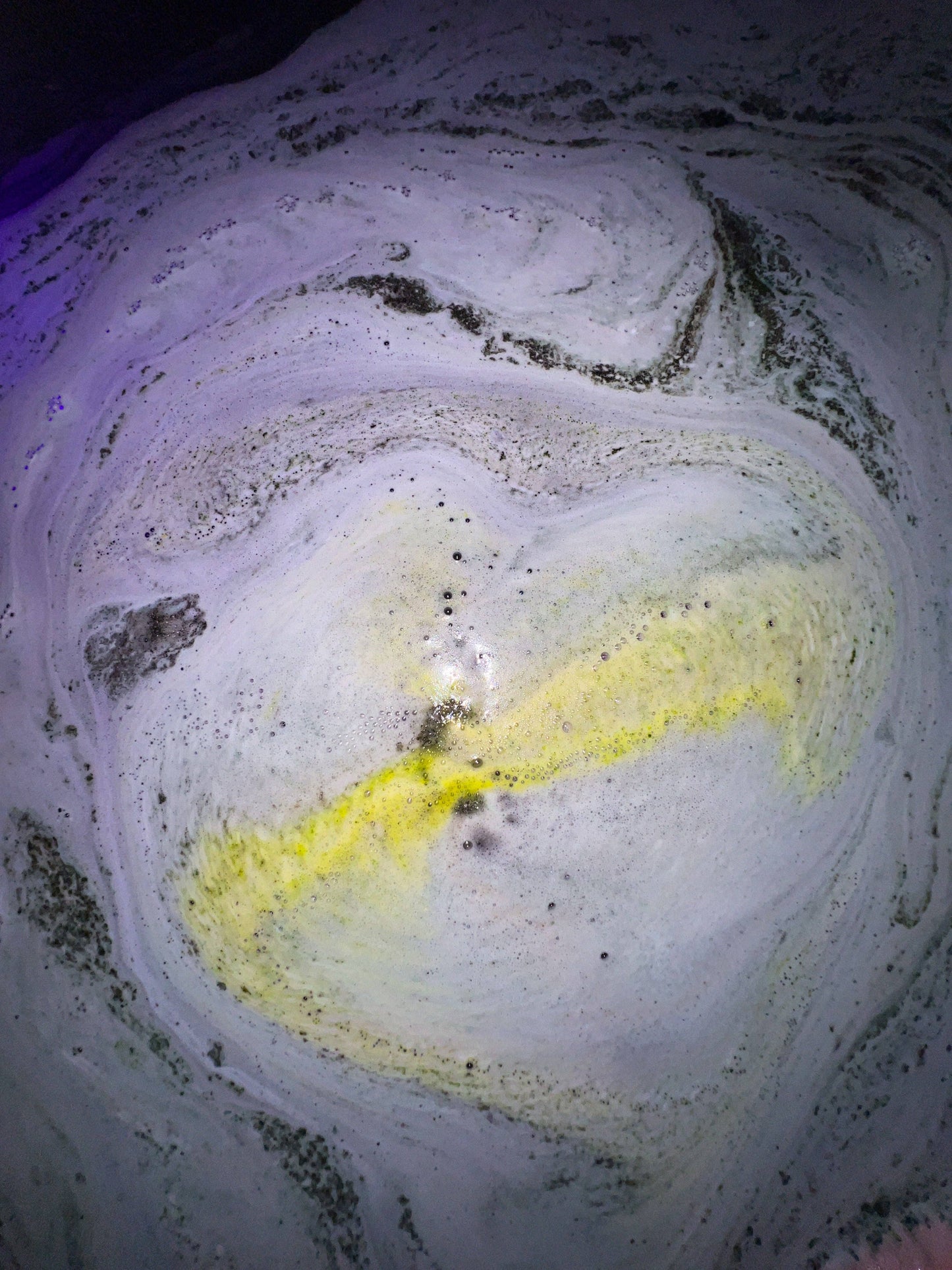Lunar Kitty - Crystal Infused Bath Bomb