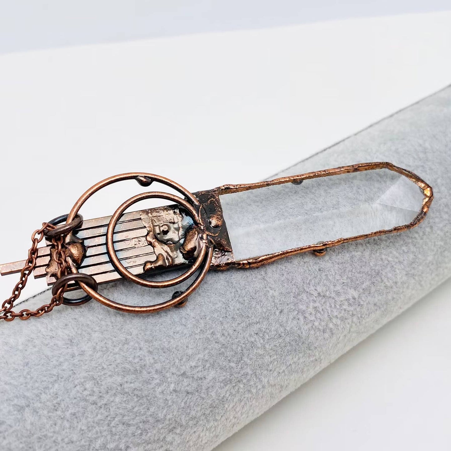 Vintage Sword-Shaped Stone Crystal Pendant Necklace