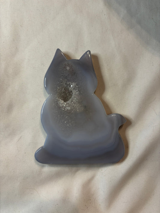 Druzy agate grey flat cat carving