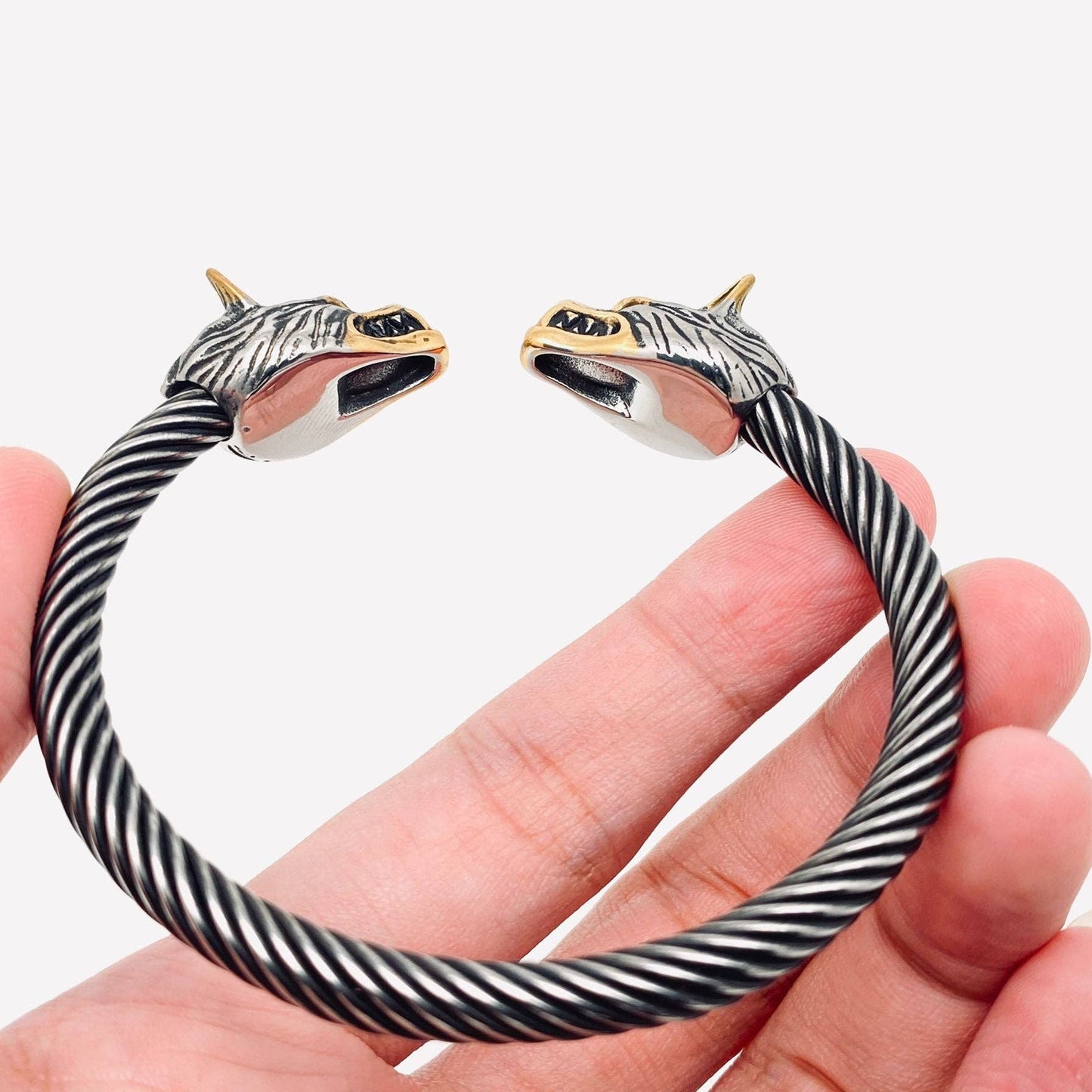 Viking Double Wolf Head Men's Stainless Steel Bangle - MJ/BC