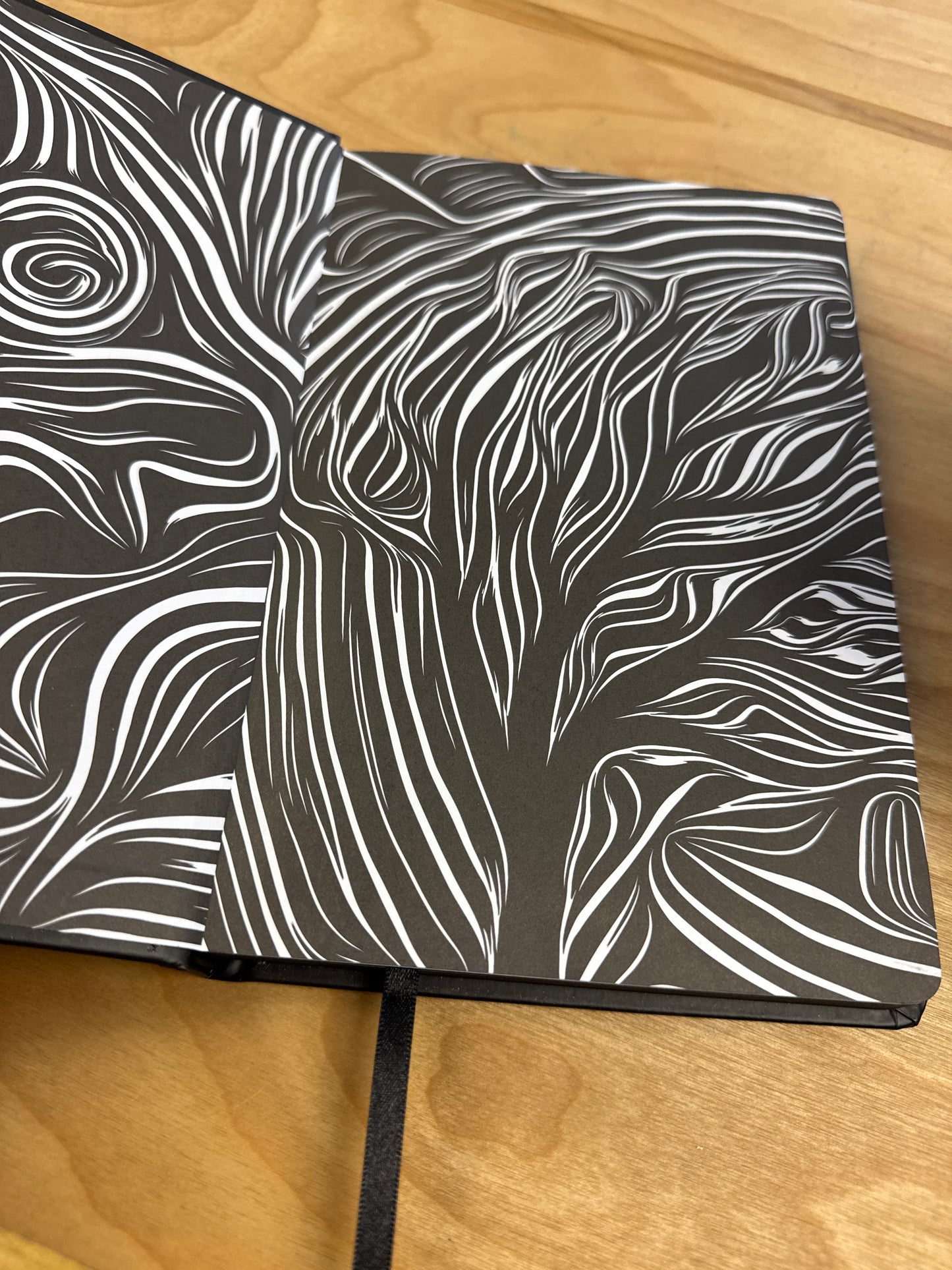 Psychic Witch: Deluxe Hardcover Edition