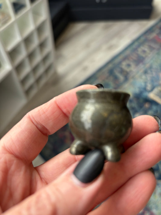 Mini Cauldron Crystal Carvings