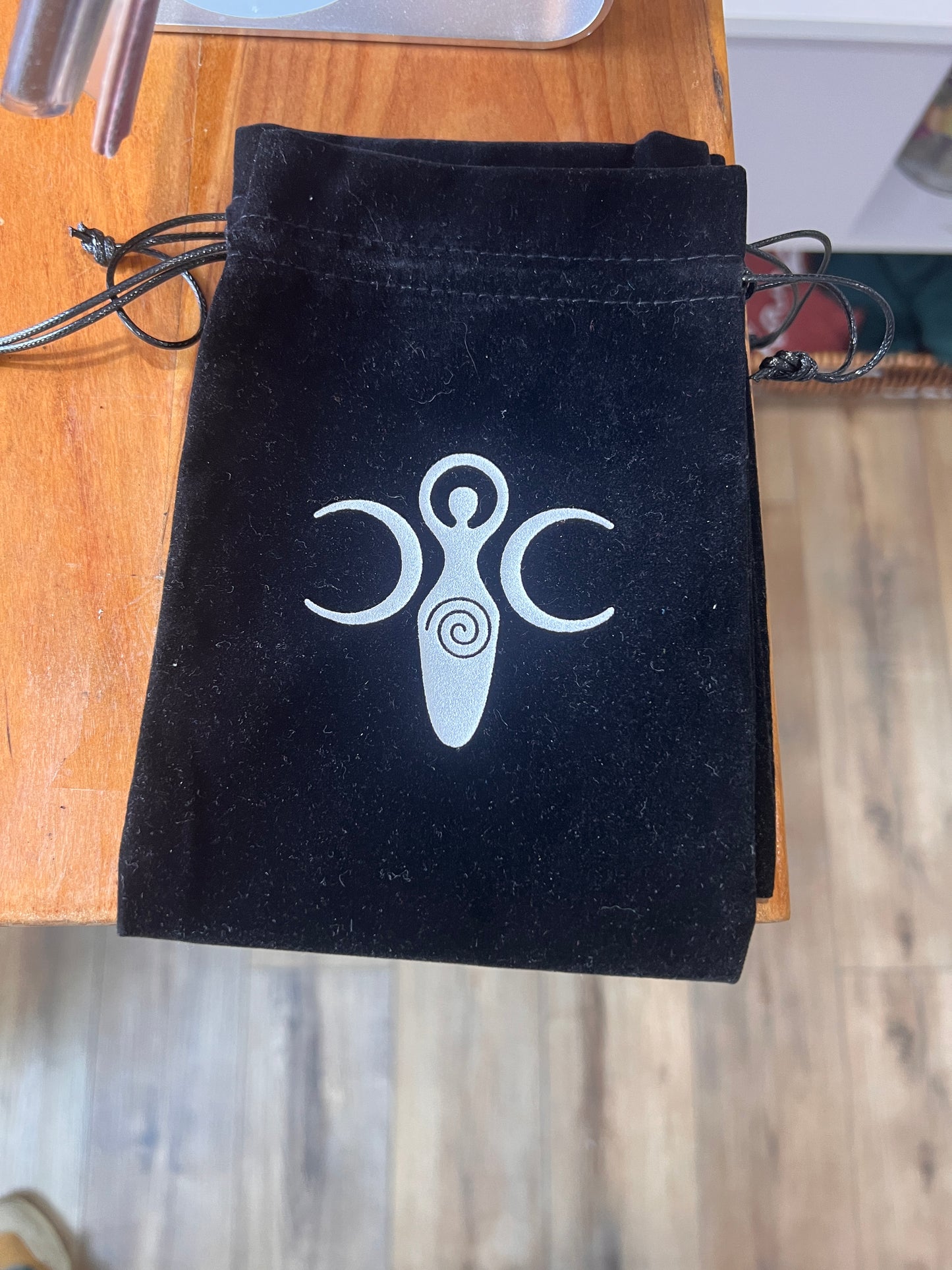 Tarot card pouch