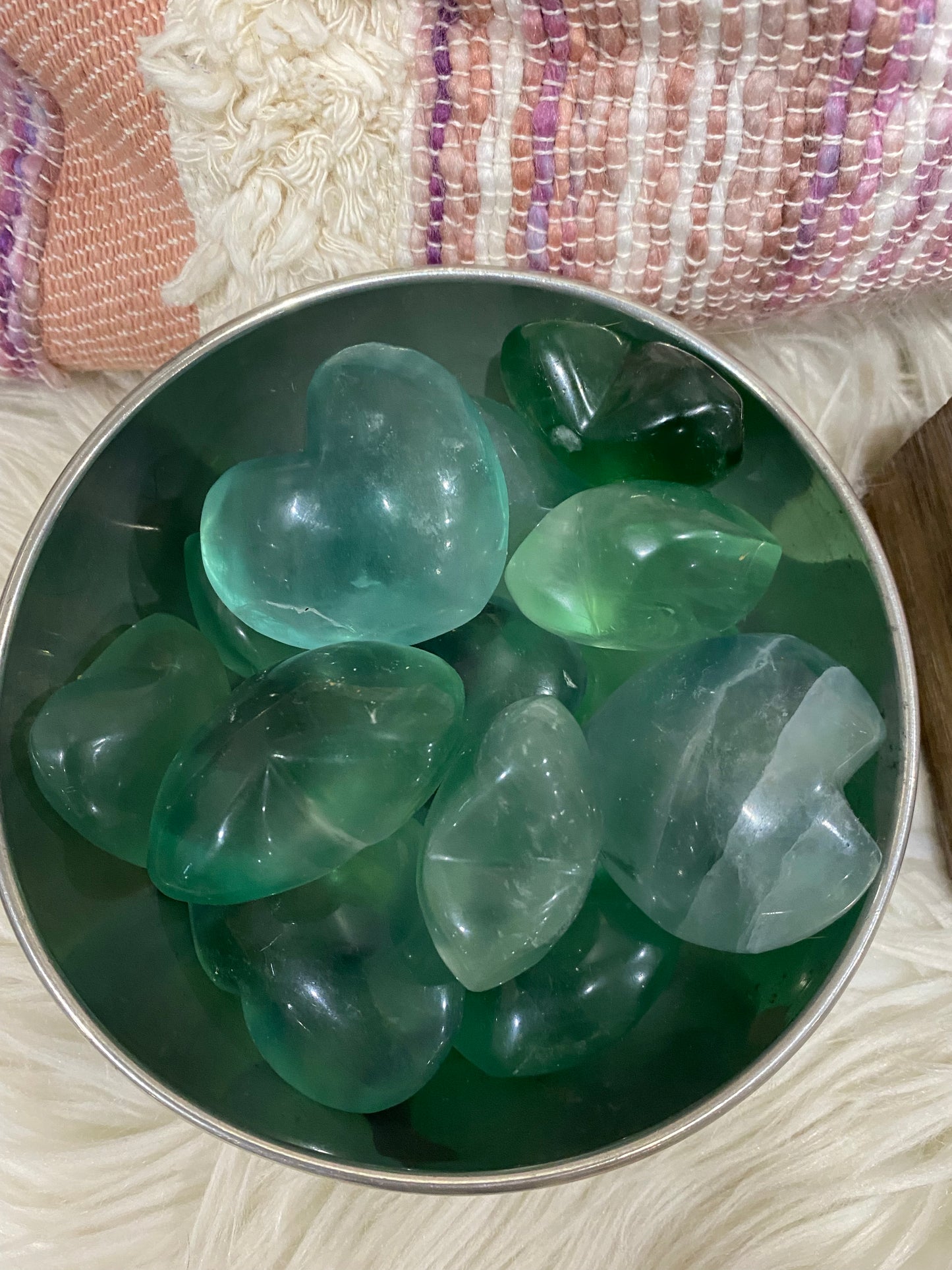 Green Fluorite Heart Palmstone - Cozy Coven