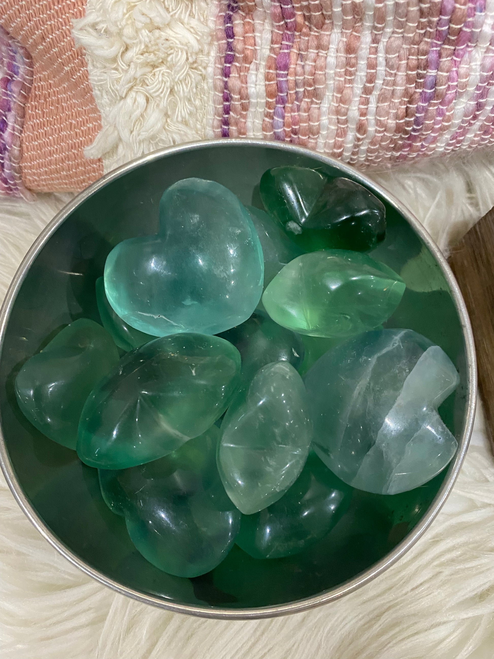 Green Fluorite Heart Palmstone - Cozy Coven