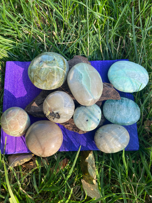 Green Moonstone / Garnierite Palm Stone