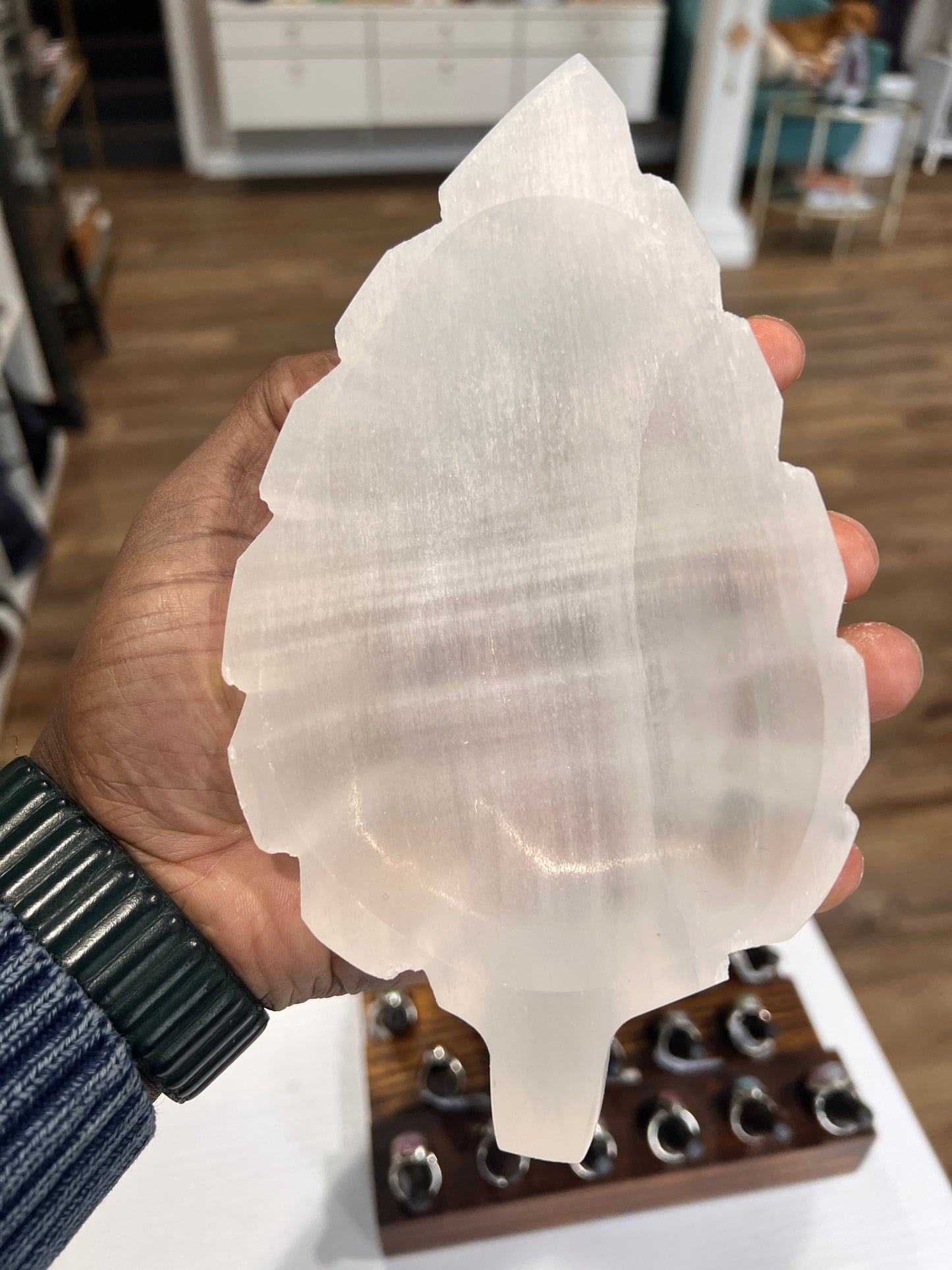 Selenite leaf bowl