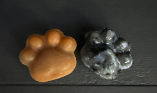 Paw 🐾 Crystal Carving