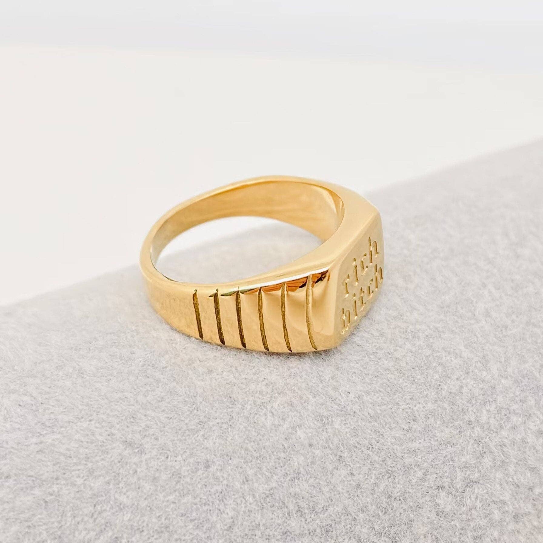 "Rich bitch" 18K Gold Plated Stainless Steel Ring - FGS - Cozy Coven