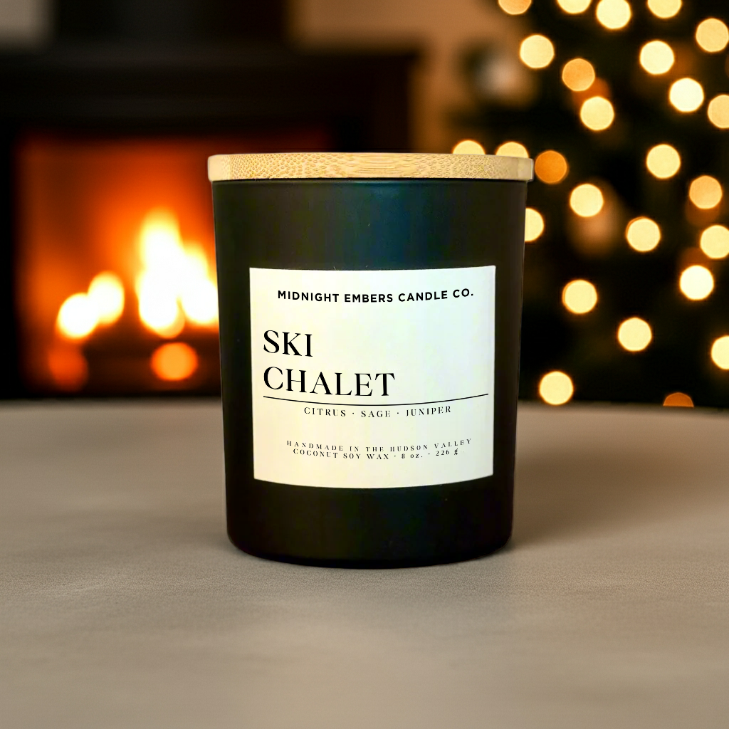 Ski Chalet  – Crisp Air & Amber Woods 8 oz. Candle