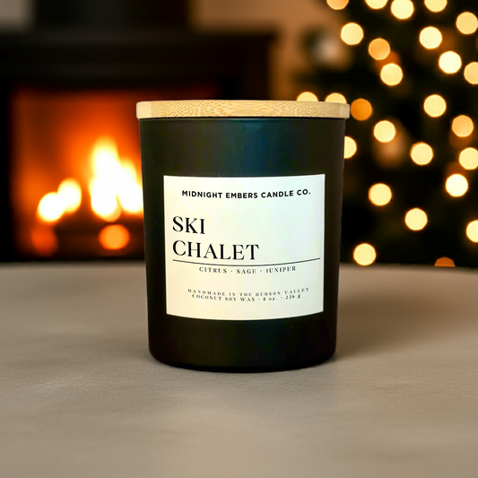 Ski Chalet  – Crisp Air & Amber Woods 8 oz. Candle