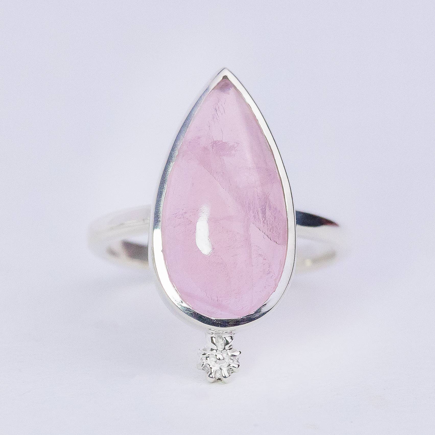 Rose Quartz Daydreamer Ring - Cozy Coven