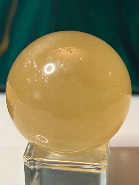 Honey ๐ฏ Calcite sphere