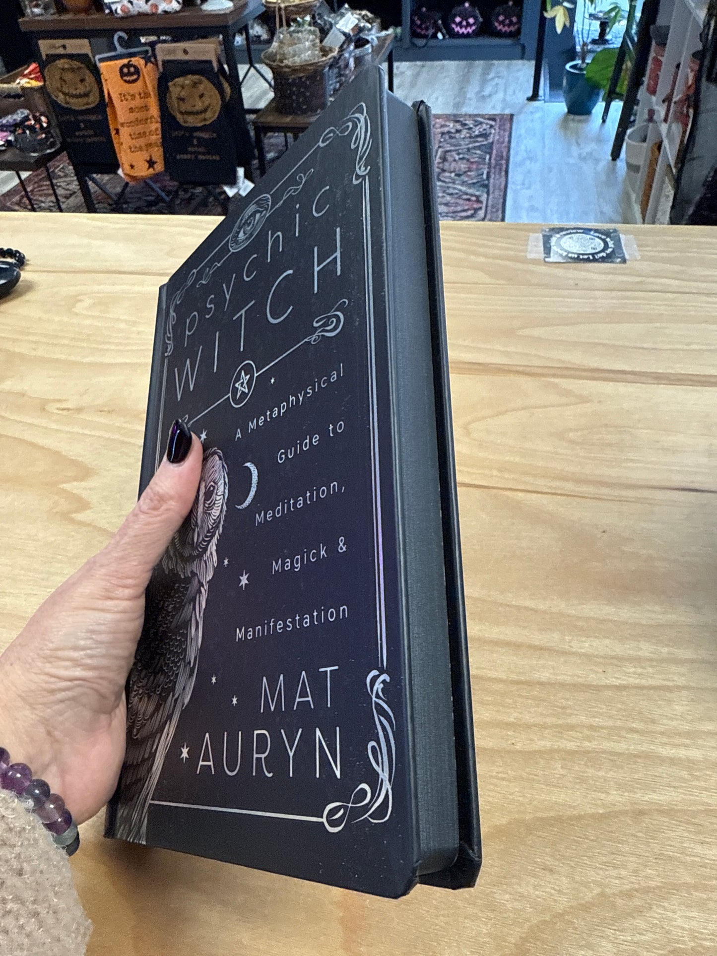 Psychic Witch: Deluxe Hardcover Edition