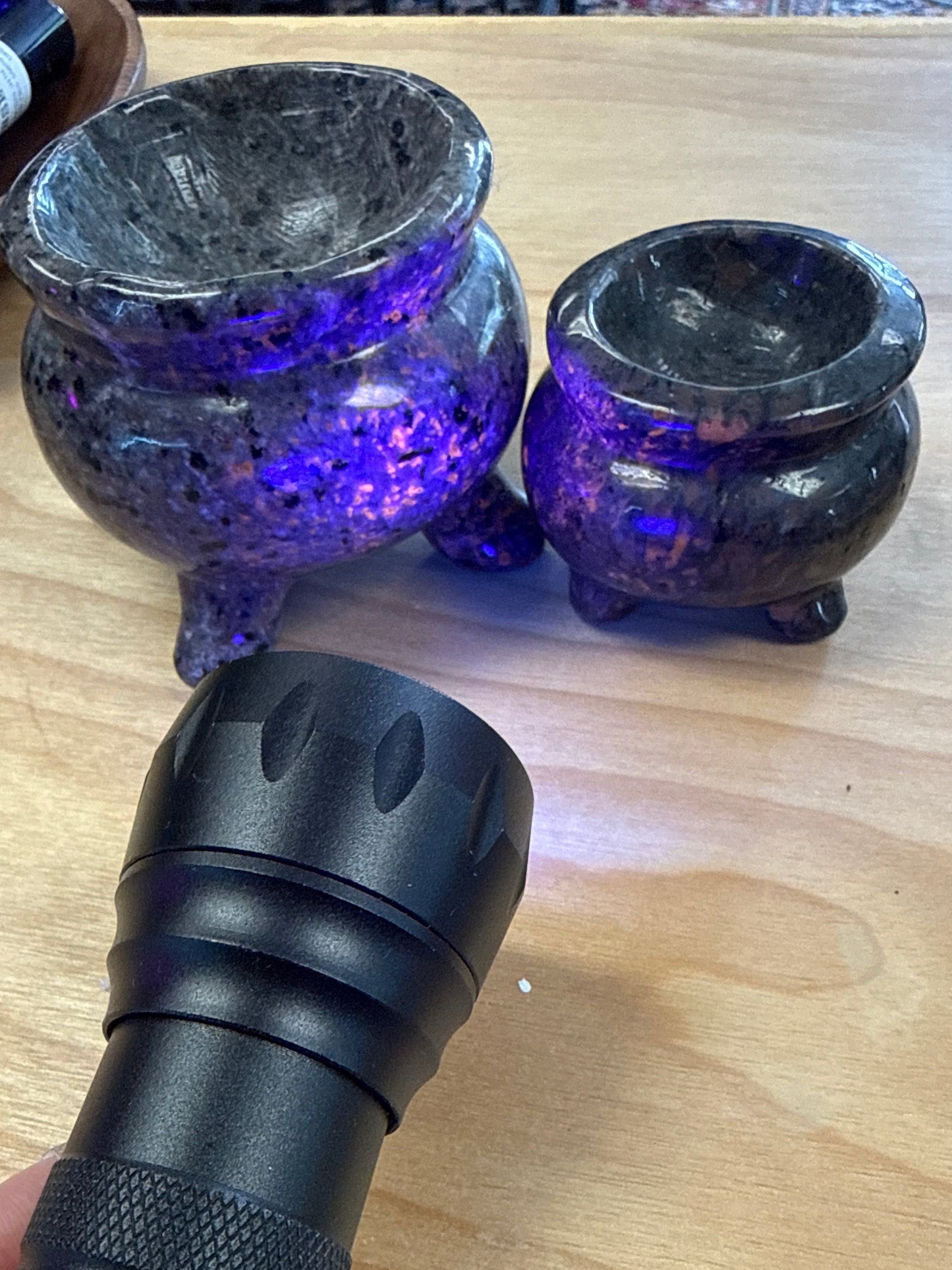 Yooperlite Cauldron - Cozy Coven