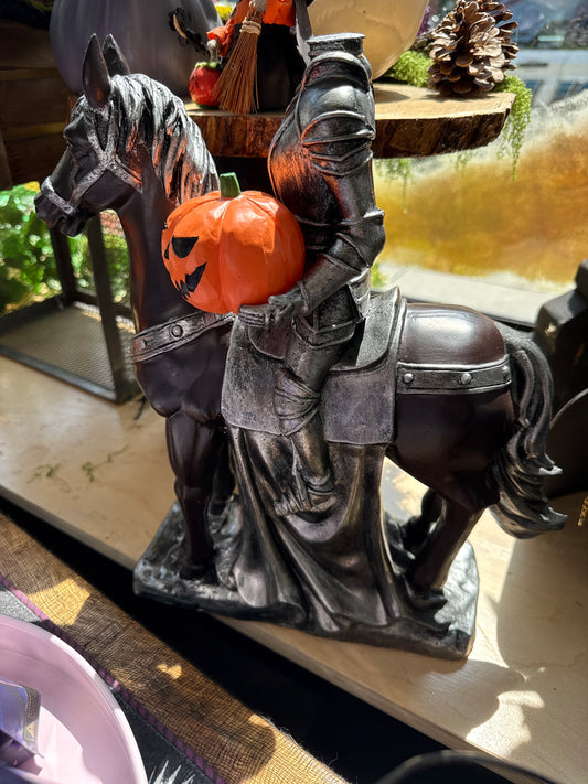 Light-up Headless Horseman Statue - Cozy Coven