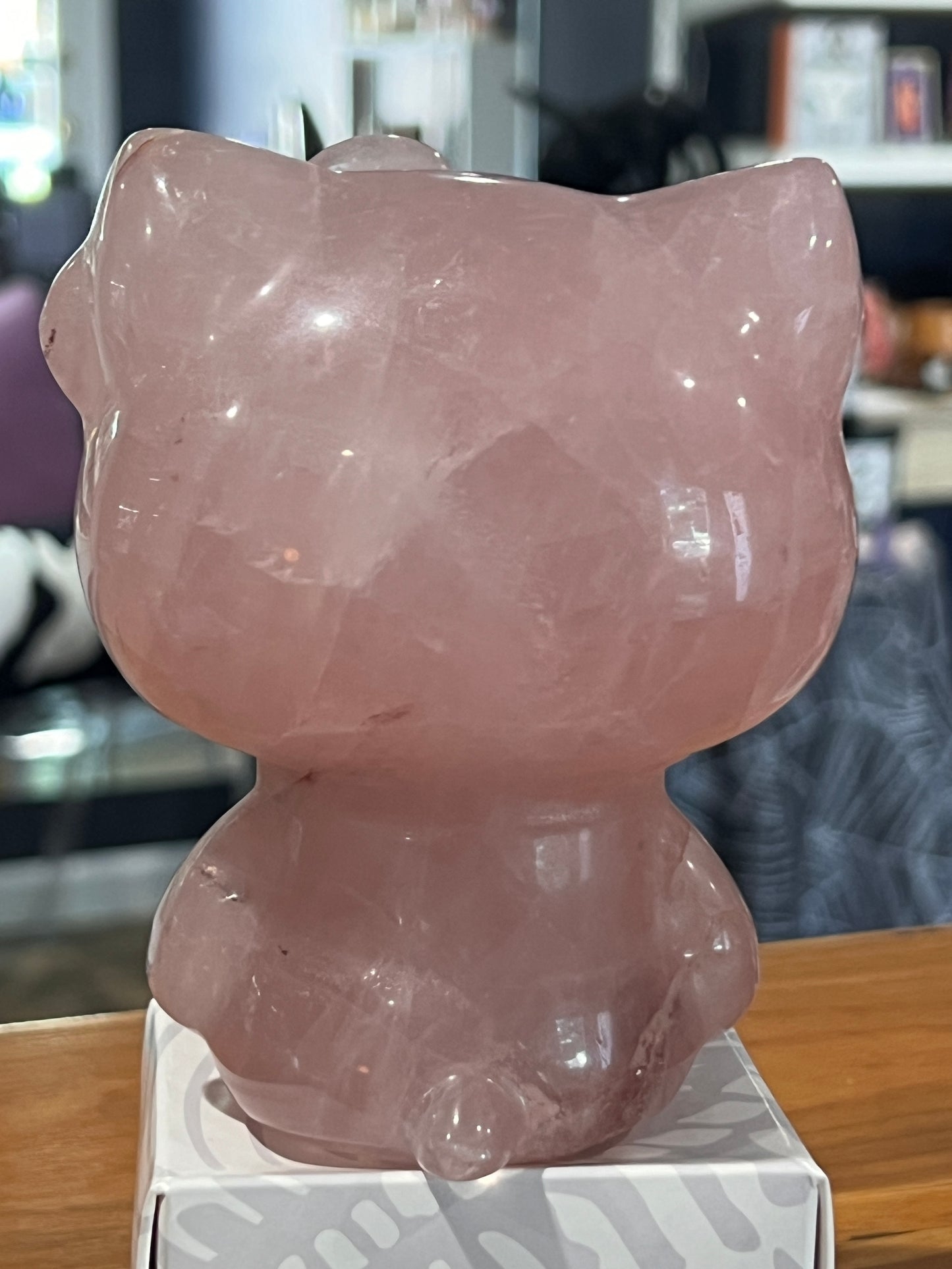 Rose Quartz Extra Large Hello Kitty Carving