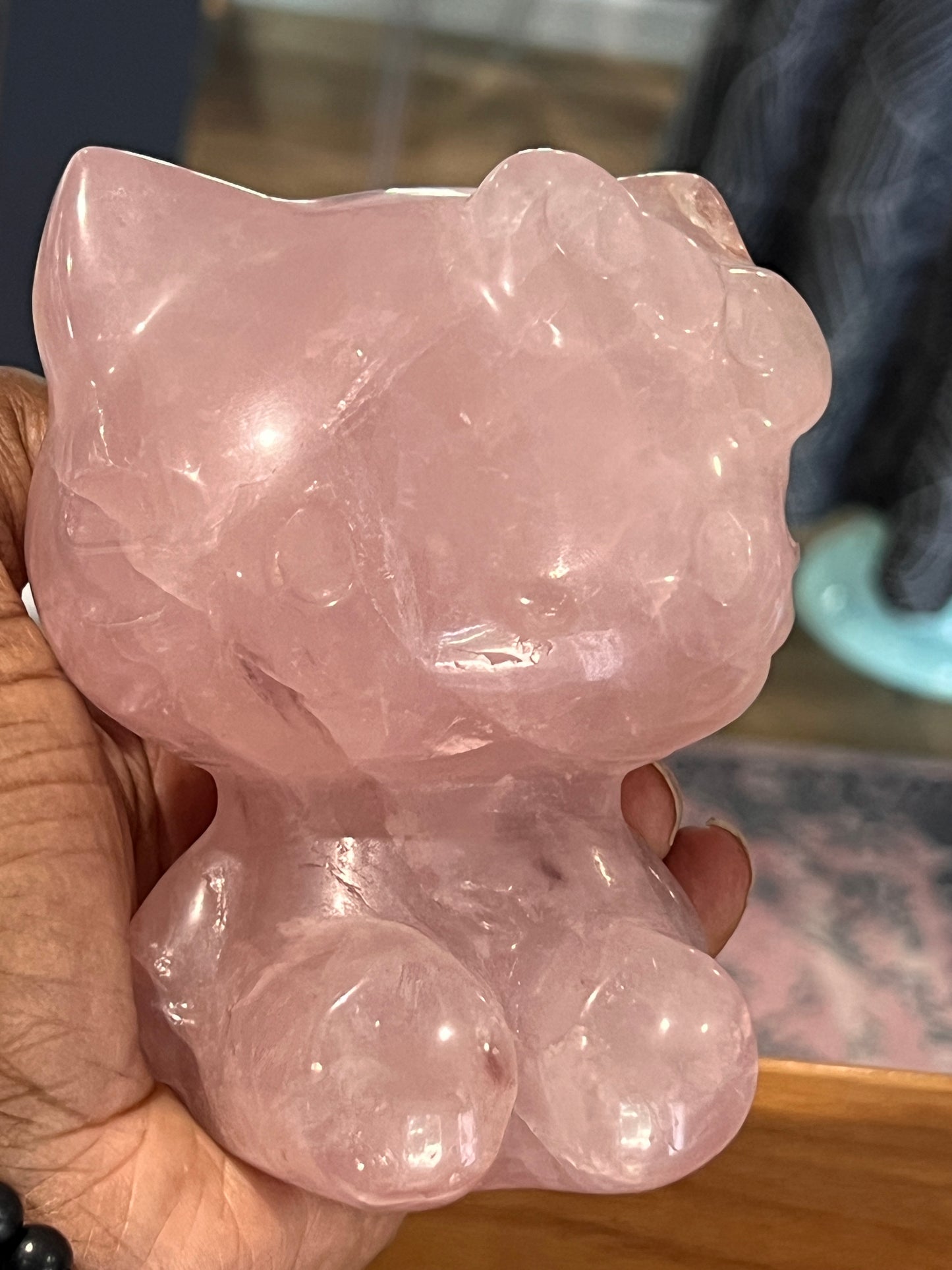 Rose Quartz Extra Large Hello Kitty Carving