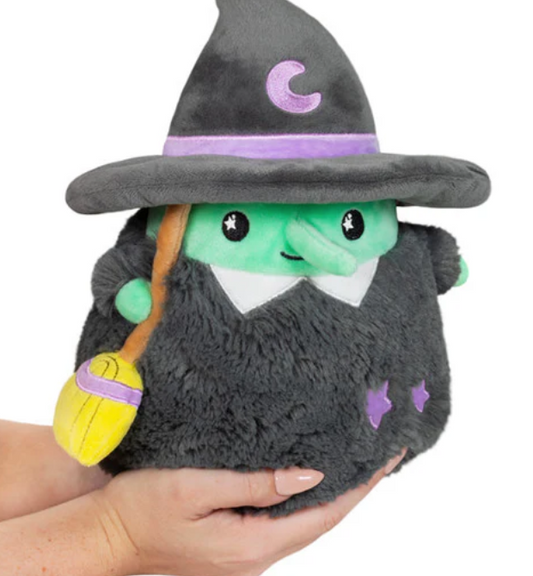 Mini Squishable Witch (7“)