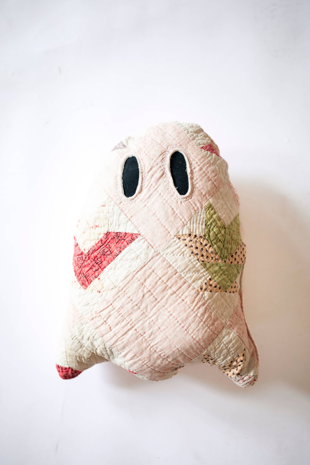 Quilt Ghost Pillows 