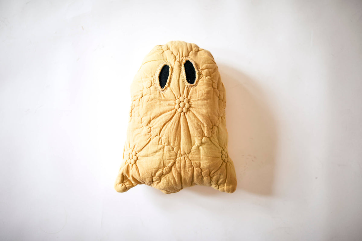 Quilt Ghost Pillows 