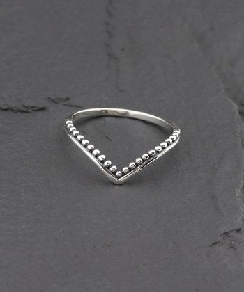 Sterling Silver Milgrain Chevron Ring - The Healing Collective NY 